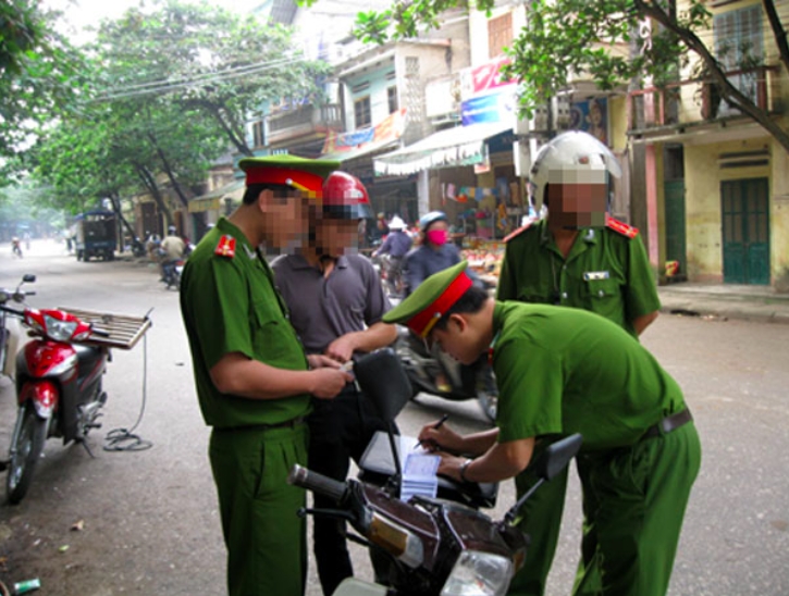 Công an xã được phép xử phạt các lỗi giao thông đường bộ khi nào?